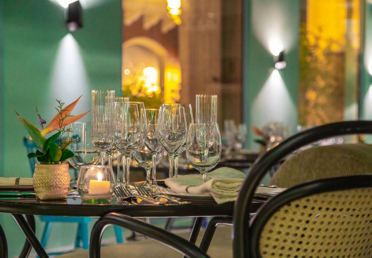 Hotel Boutique Casona Del Colegio Cartagena Exterior photo Restaurant in the hotel